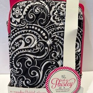 Studio C eReader Case. New.